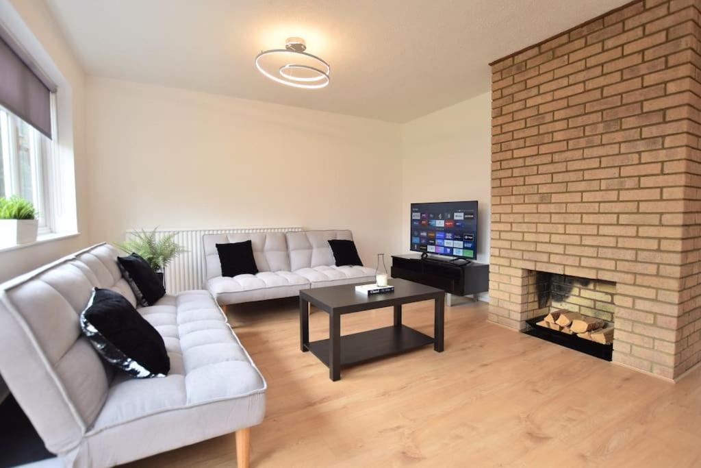 Luxury Central Oxford Detached Home Exterior foto